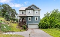 Building Photo - Beautiful Contemporary Home North of Downt...