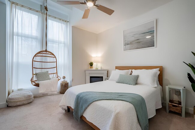 Building Photo - 1023 Sycamore Green Pl