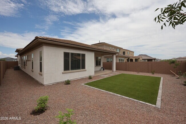 Building Photo - 7683 W Smoketree Dr