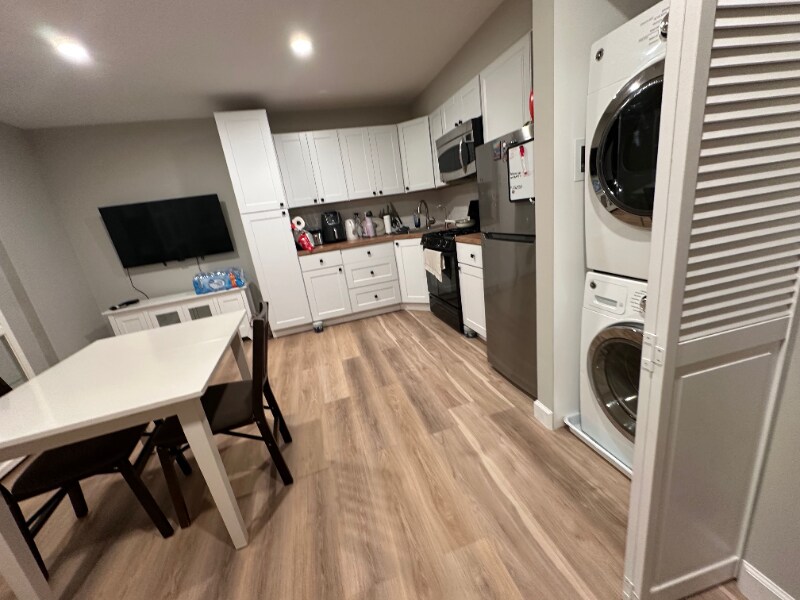 Building Photo - 3846 Farrcroft Green