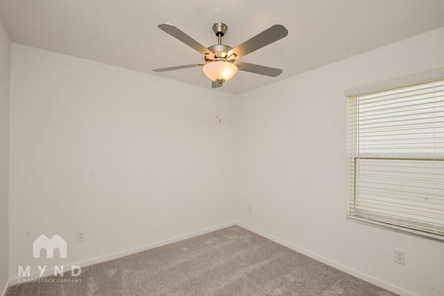 Building Photo - 2745 Mistwood Dr