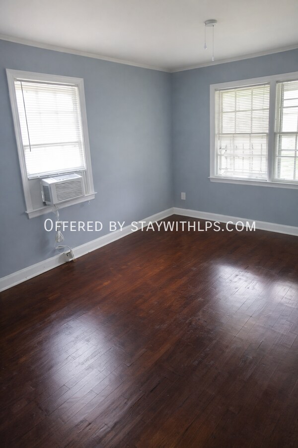 Building Photo - 3656 Kearney Ave