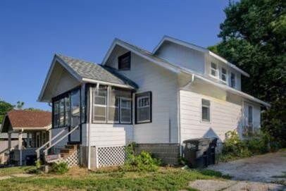 Building Photo - 4332 Fowler Ave