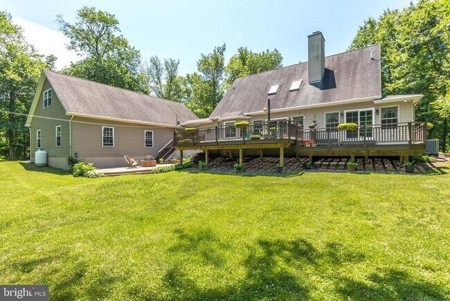 Building Photo - 1577 Chestnut Ridge Rd