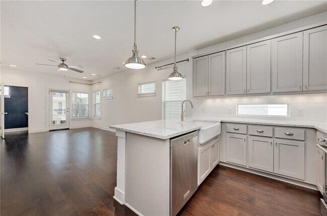 Building Photo - 1105 Euphoria Bend
