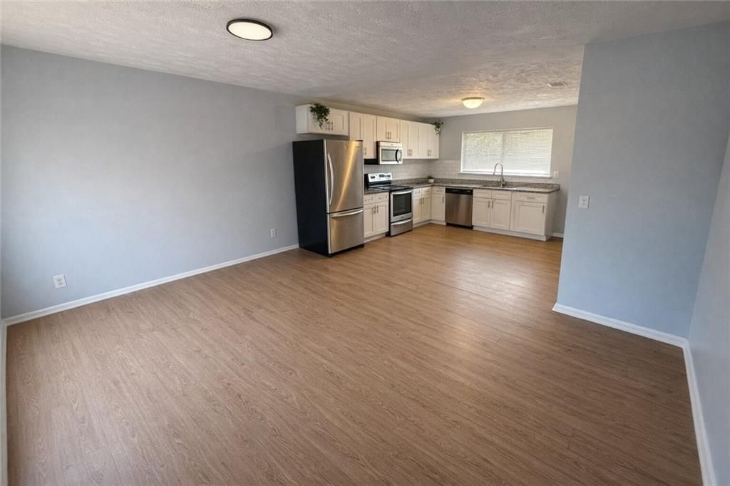 Building Photo - 7230 Mockingbird Trail