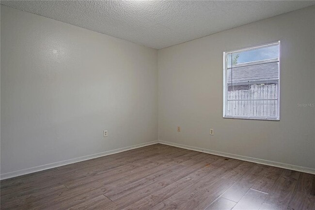 Building Photo - 1436 Lake Bonny Dr W