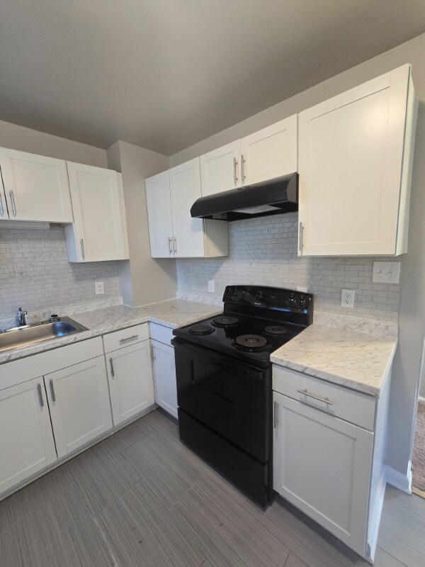 Building Photo - 1112 E 16th St