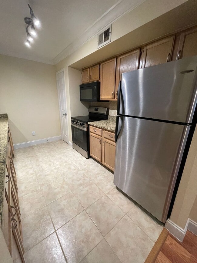 Building Photo - 482 N Pin Oak Pl