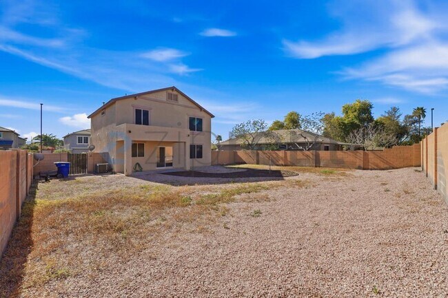 Building Photo - 3852 E Fruitvale Ave