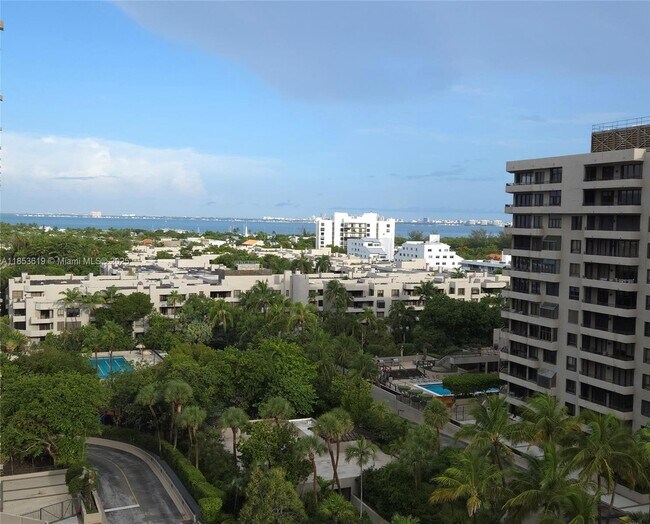 Building Photo - 201 Crandon Blvd