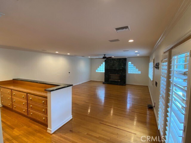 Building Photo - 4629 Forman Ave