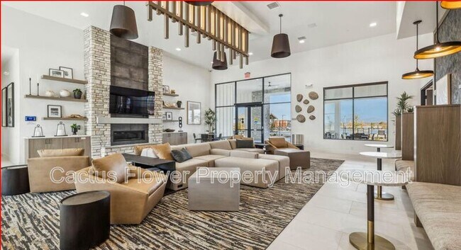 Building Photo - 2108 W Sheridan Ave