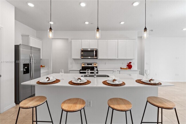 Building Photo - 8366 NW 7th Ct