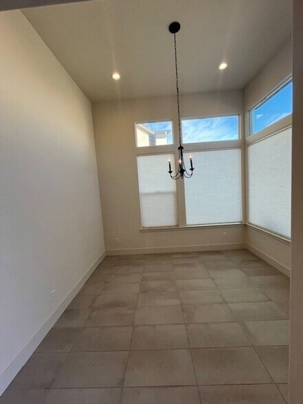 Building Photo - 4537 S Ernest St