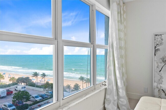 Building Photo - 3500 Galt Ocean Dr