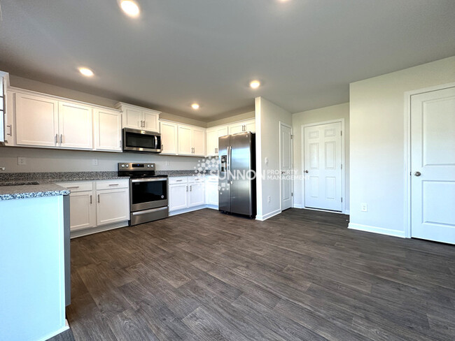 Building Photo - 4 Bedroom 2.5 Bathroom in Dallas NC