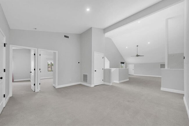 Building Photo - 748 Nina Dr