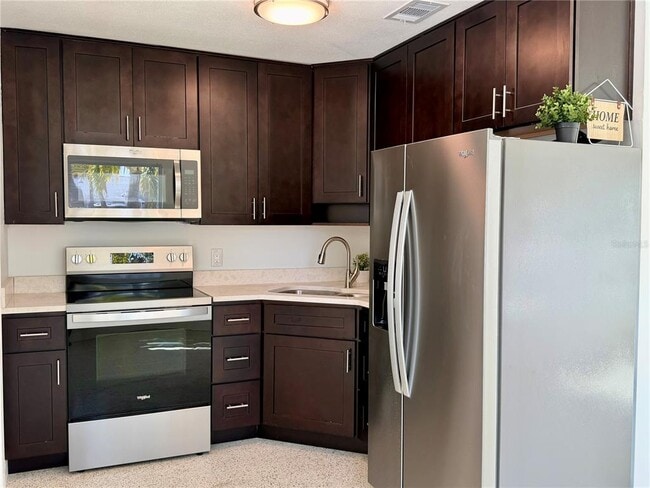 Building Photo - 200 140th Ave E