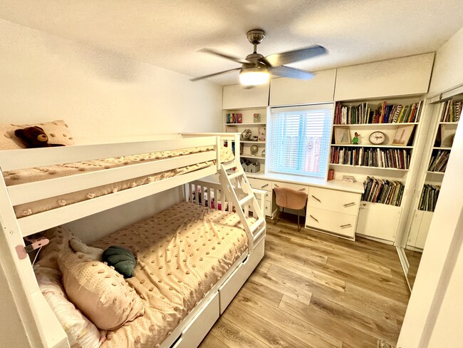 Building Photo - 1824 Mendota St