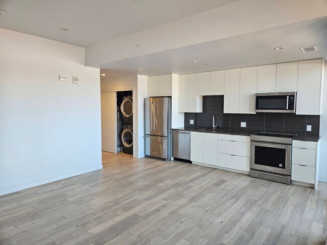 Building Photo - Beautiful Modern European Design!  Include...