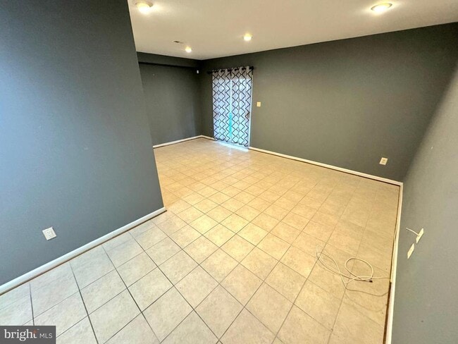 Building Photo - 2722 Hunters Gate Terrace