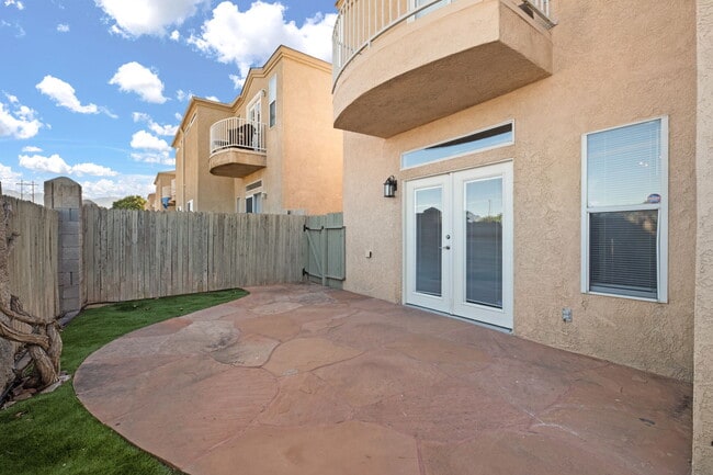 Building Photo - 7101 Natalie Janae Ln NE