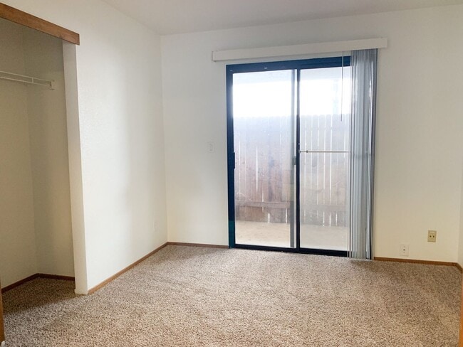 Building Photo - Charming 3 Bedroom 2 Bath Home in the Pock...