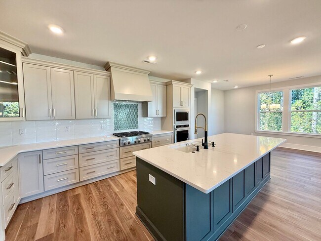 Building Photo - Newly Built 5BD, 4.5BA Knightdale Home wit...