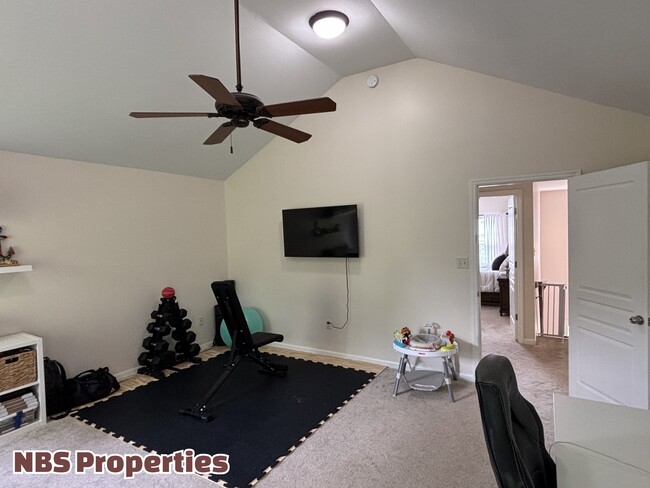 Building Photo - 10060 Madison Ridge Ln