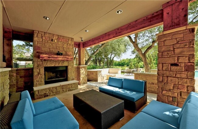 Building Photo - 12204 Barras Branch Dr