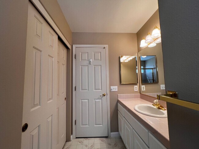 Building Photo - Must See! 3/2/3 Home in Minden, Winhaven n...
