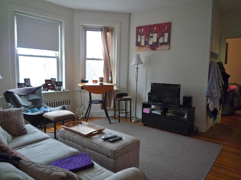 Building Photo - 33 Lancaster Terrace