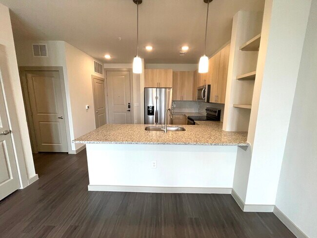 Building Photo - 125 S Standridge Blvd