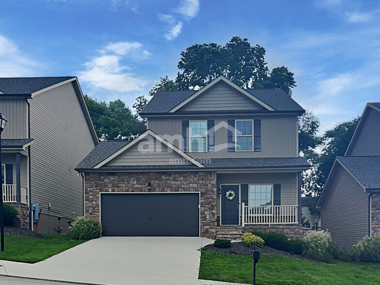 Primary Photo - 1617 Silver Spur Ln