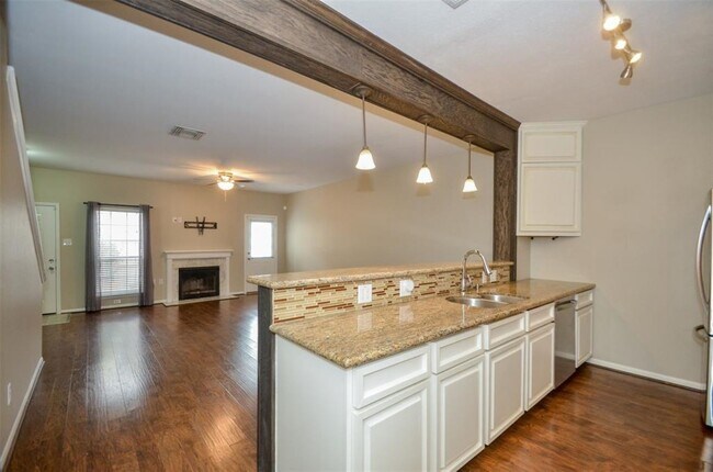 Building Photo - 8075 El Mundo St