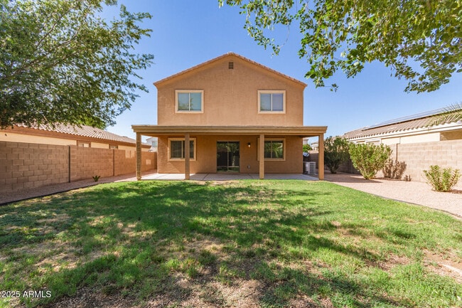 Building Photo - 479 E Dragon Springs Dr