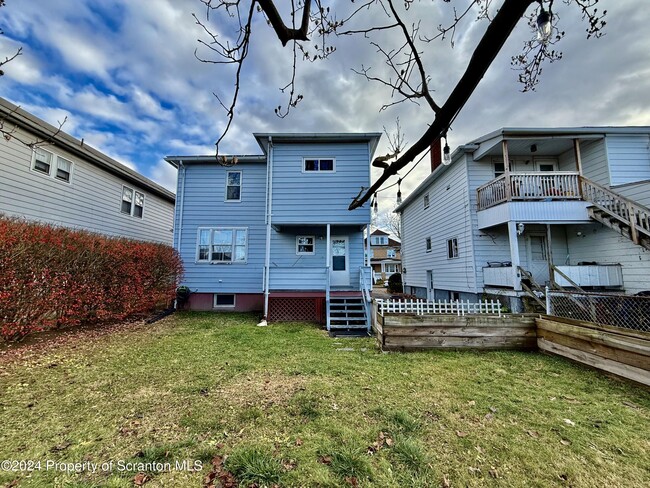 Building Photo - 22 S Goodwin Ave