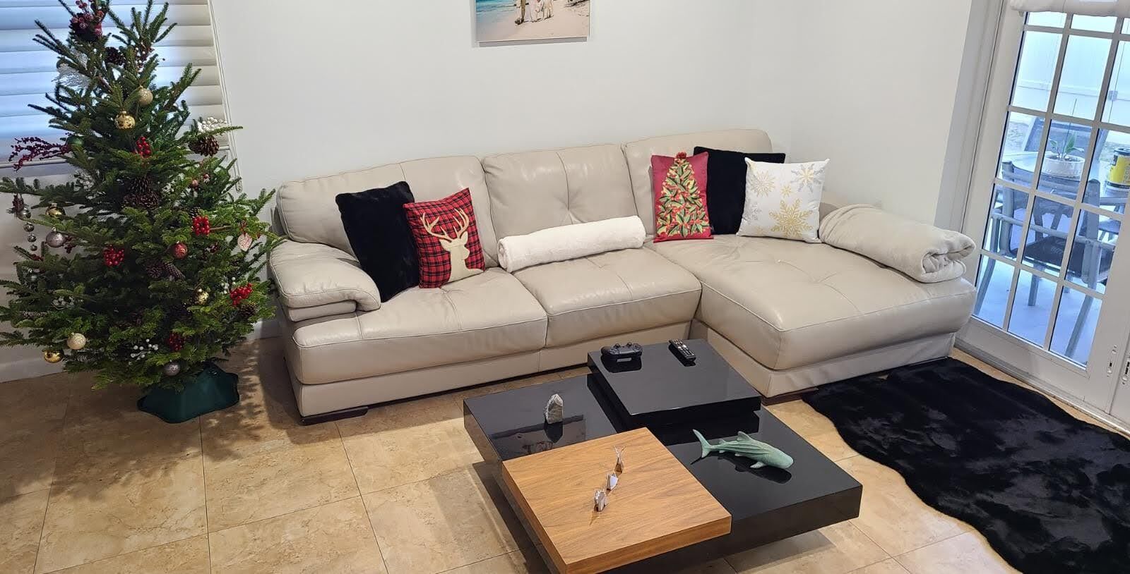 Building Photo - 2338 Sunset Dr