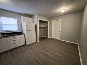 Building Photo - 4102 Biscayne Rd