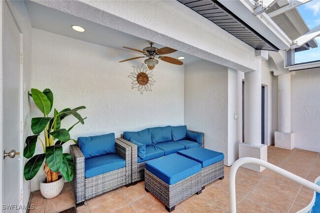 Building Photo - 2033 SE 27th Terrace