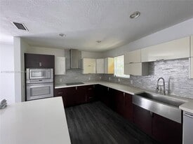Building Photo - 4021 Red Rd
