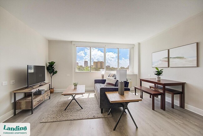 Building Photo - 305 Dr. M.L.K. Jr St S