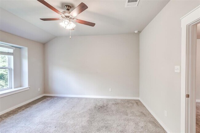 Building Photo - 17200 Crane Fly Dr