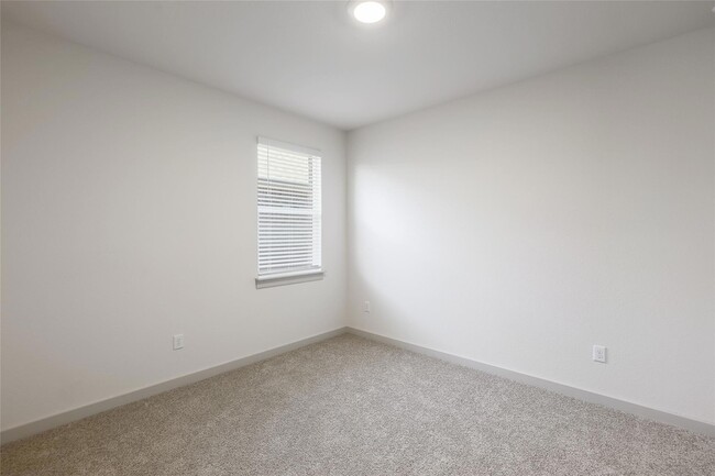 Building Photo - 1917 Centerline Ln