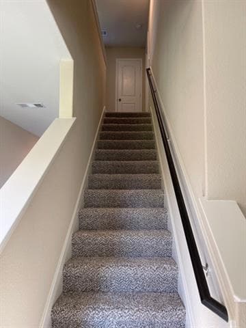 Building Photo - 2306 Dahlia Way