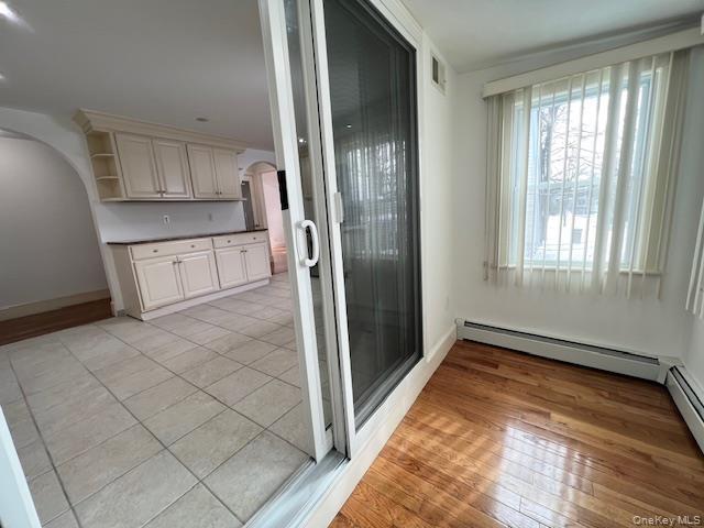 Building Photo - 11 Walnut Ave