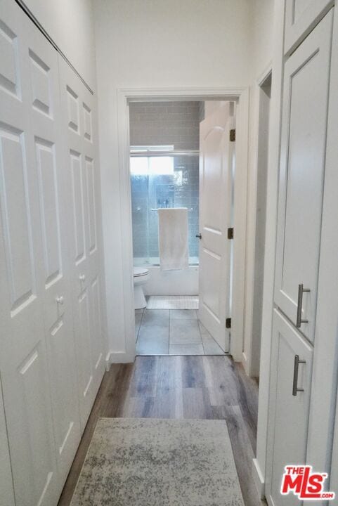 Building Photo - 1157 S Point View St