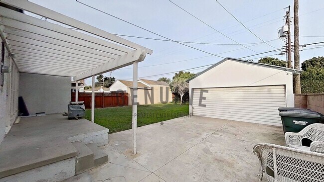 Building Photo - Remodeled 3 Bedroom Home with Garage and Large Backyard