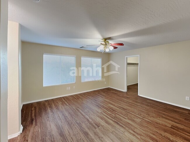 Building Photo - 14954 W Charter Oak Rd